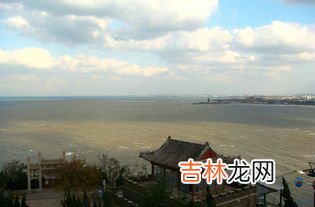 荣成属于哪个省哪个市,“荣成市”是哪个市管辖的?
