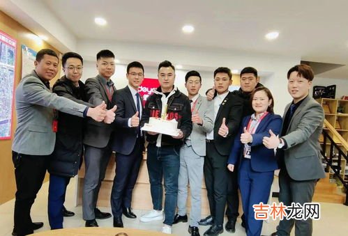 想做网红怎么找团队,怎么联系网红合作呢？