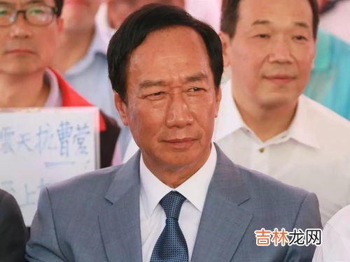 为什么是主席好不是首长好,“同志们好，同志们辛苦了” 60阅兵时士兵回答的下一句话