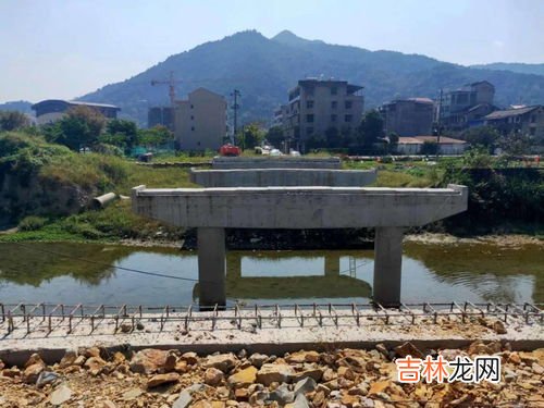 为什么建桥都要死人,绍兴一在建桥梁垮塌，无人伤亡，导致垮塌的主要原因是什么？