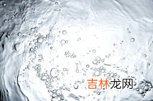 为什么水沸腾时气泡由小到大,水沸腾前后气泡大小变化原理是什么？