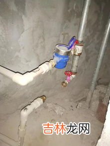 水表轻微走动是漏水吗,家里如果漏水,水表走吗？