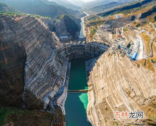 三峡和白鹤滩水电站哪个大,白鹤滩与三峡谁大些