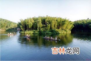 蜀南竹海在哪里,我想问一下8月份适合去哪里旅游国内