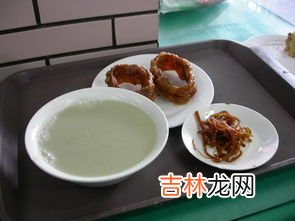 豆汁为什么那么难喝,北京名小吃 豆汁是什么做的 为什么是臭的？