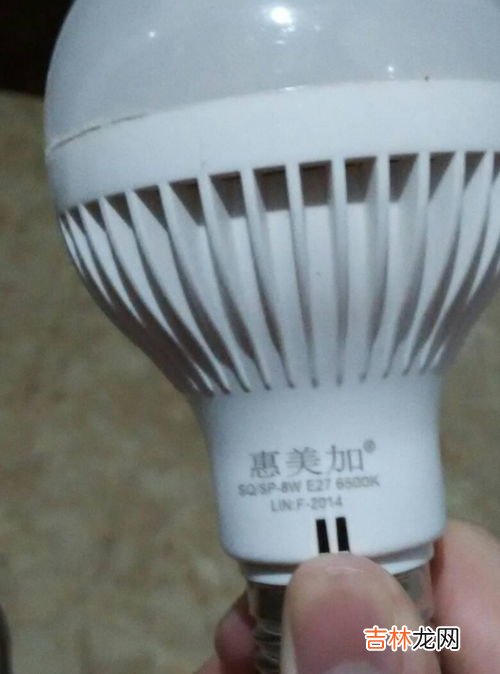 12w灯泡一小时耗电量,一盏十二瓦led灯多少小时一度电