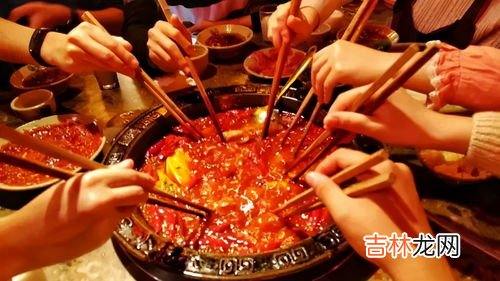 重庆火锅和成都火锅的区别是什么,你认为成都火锅与重庆火锅有哪些区别呢?
