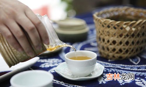 杜仲茶怎么样,杜仲茶的功效与作用和禁忌是怎样的