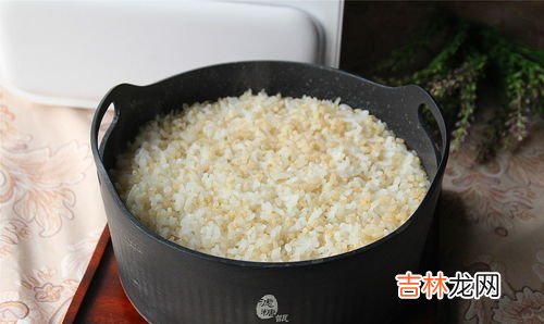 糙米饭是哪几种米,三色糙米饭是哪三种米？