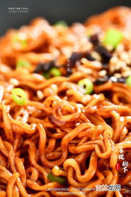 火鸡面是干拌还是泡,火鸡面是干拌还是汤面