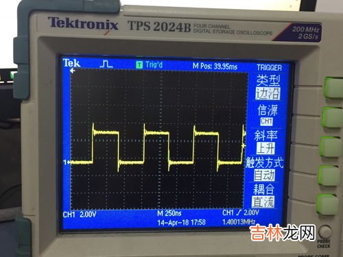 辅助轮一高一低为什么,儿童自行车辅助轮一高一低正常吗？