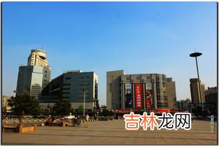 徐州站是火车站吗,请问。徐州站,徐州东站,徐州火车站什么关系??坐动车到哪里下车可以直接坐火车?
