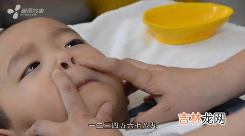 鼻炎为什么会眼睛痒,患有过敏性鼻炎，究竟为什么眼睛会奇痒难受呢？