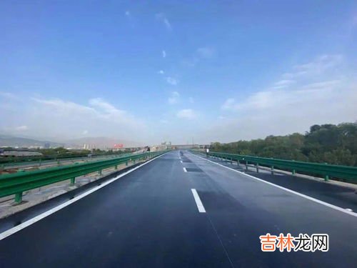 济南到西宁多少公里,西宁到山东济南南的火车票是多少钱路程是多少公里?