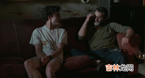你的名字为什么感人,在《你的名字》这部电影中，哪些情节让你直接泪奔？