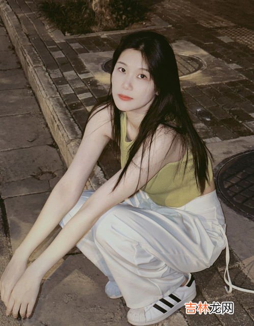 为什么头发突然变卷,六十岁的老人忽然发现头发变卷了咋回事?