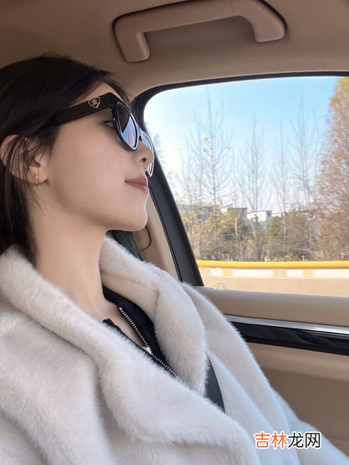 女生墨镜,脸小适合什么太阳眼镜 脸小的女生适合什么样的墨镜