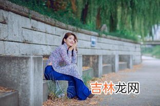 女人为什么告诉你行踪,女孩和你说有事又告诉你去干啥了说明什么？