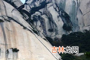 巍峨雄奇的意思,巍峨雄奇的大海对不对
