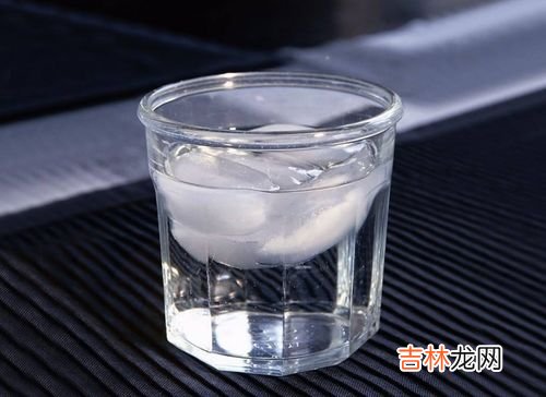 喝白酒为什么会瘦,这几天没怎么吃饭,一直在喝酒,为什么会瘦了？