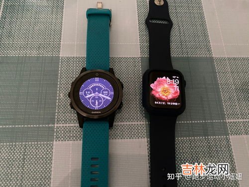 运动手表和手环哪个好,对于跑步爱好者来说,运动手环和运动手表哪个更好?