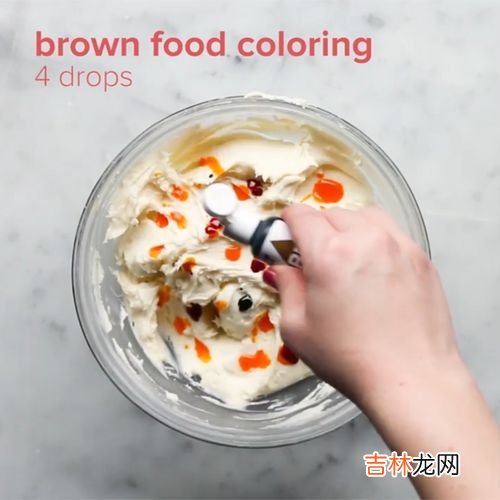 蛋糕上的食用色素手上洗不掉,蛋糕色素洗不掉正常吗