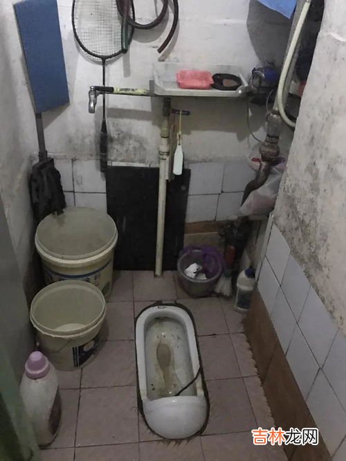 酒精冲到厕所会爆炸吗,酒精倒厕所安全吗