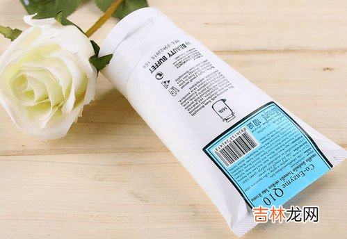 雪肌精洗面奶适合什么肤质,雪肌精化妆水有几种?那么都有哪些特殊的作用?