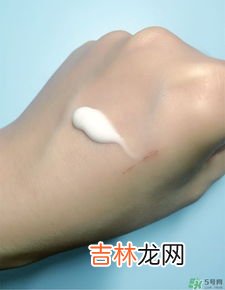雪肌精洗面奶适合什么肤质,雪肌精化妆水有几种?那么都有哪些特殊的作用?