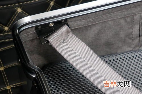 行李箱边上的卡扣是干嘛用的,拉杆箱上面的卡带是干什么用的?